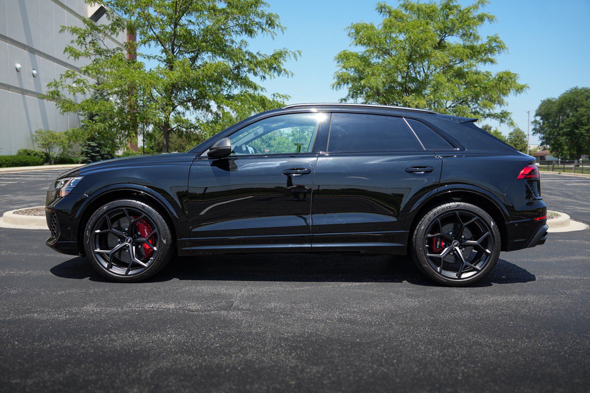 Used 2025 Audi RS Q8 performance AWD/4WD image 8