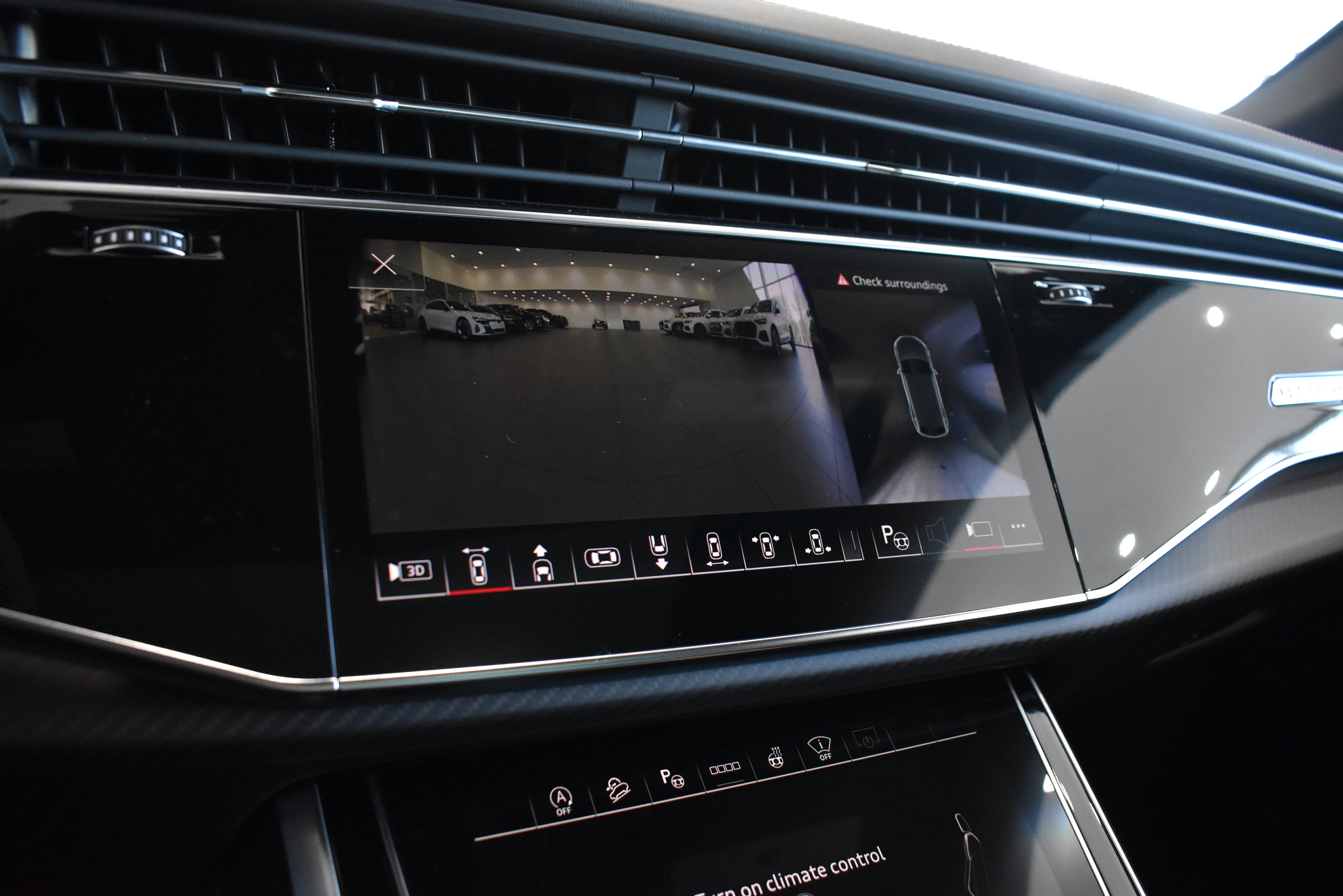 New 2026 Audi Q8 Prestige image 21