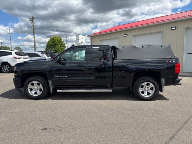 Used 2018 Chevrolet Silverado 1500 LT w/ All Star Edition AWD/4WD image 6