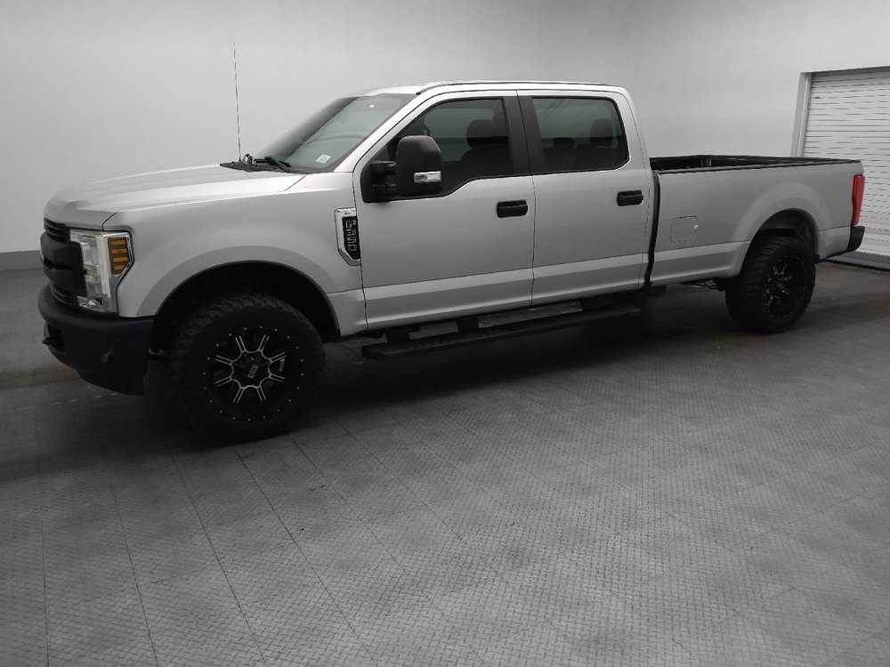 Used 2018 Ford F350 XL image 2