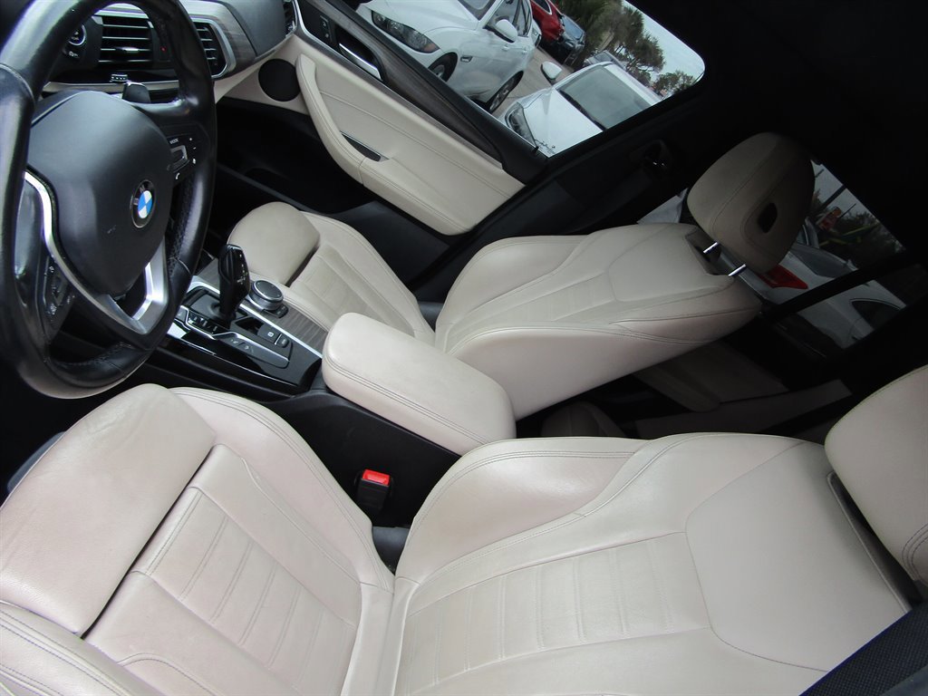 Used 2018 BMW X3 xDrive30i w/ Premium Package image 9