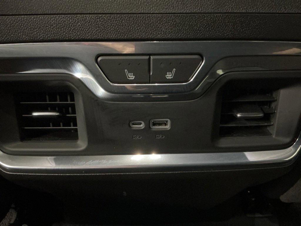 Used 2024 Chevrolet Silverado 2500 High Country w/ High Country Premium Package image 28