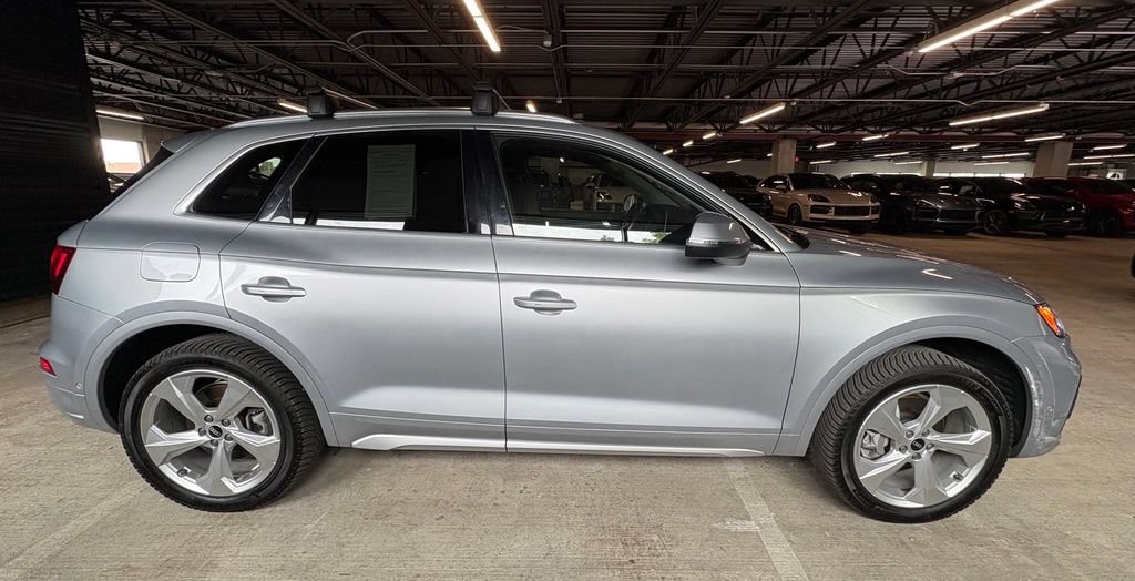 Used 2021 Audi Q5 Prestige AWD/4WD image 9