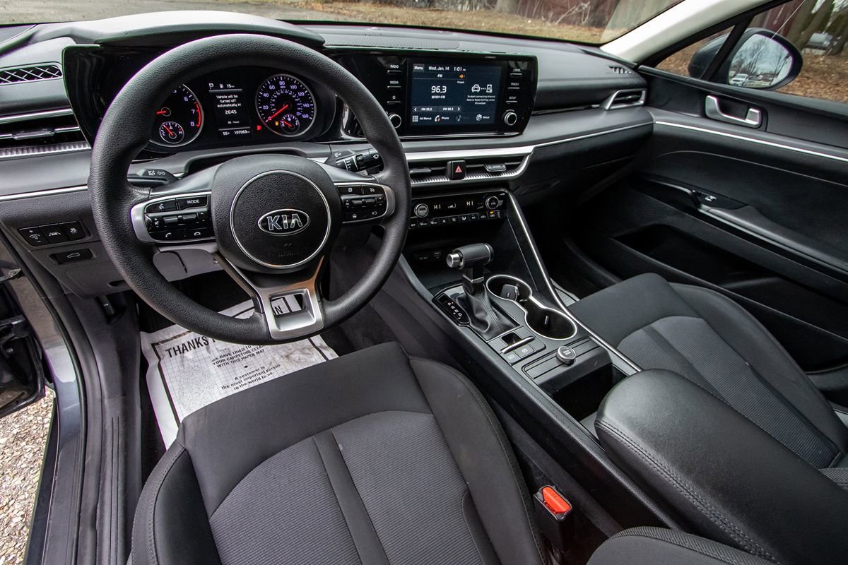 Used 2021 Kia K5 LXS image 12
