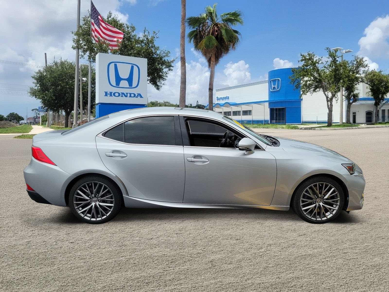 Used 2017 Lexus IS 200t RWD image 4