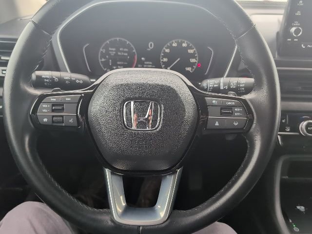 Used 2025 Honda Pilot EX-L image 9