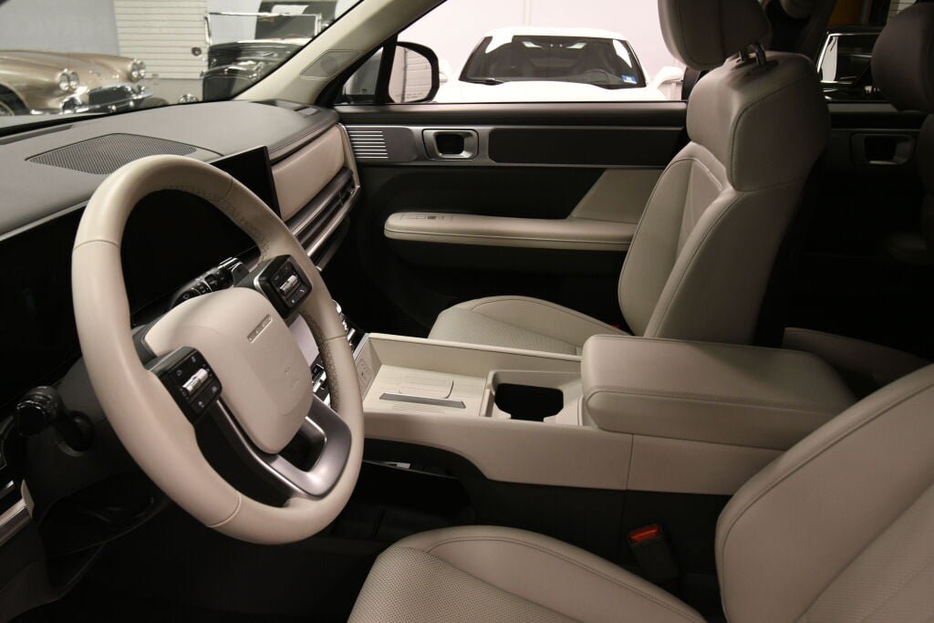 Used 2026 Hyundai Santa Fe SEL AWD/4WD image 18