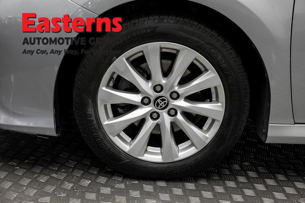 Used 2020 Toyota Camry LE FWD image 30