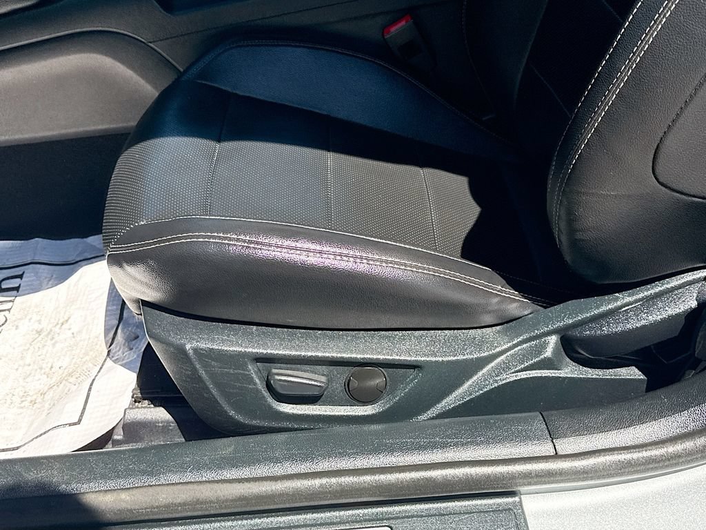 Used 2023 Ford Mustang Premium RWD image 19