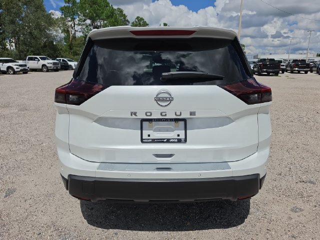 Used 2026 Nissan Rogue SV FWD image 5