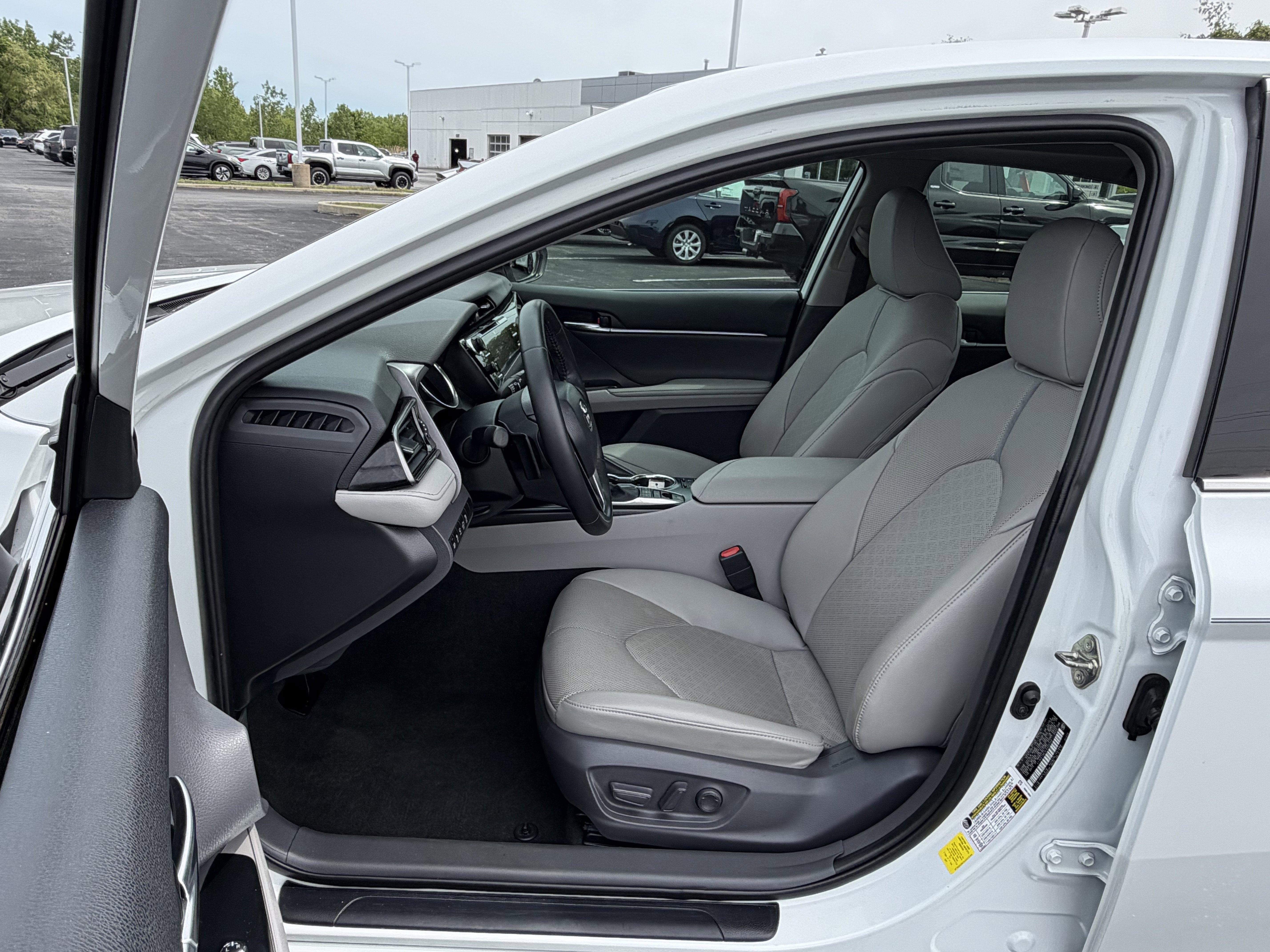 Used 2020 Toyota Camry XSE w/ Driver Assist Package FWD image 14