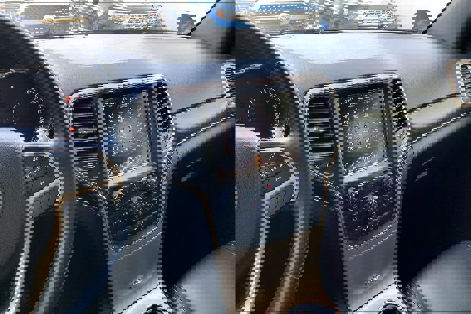 Used 2015 Jeep Grand Cherokee Limited RWD image 6