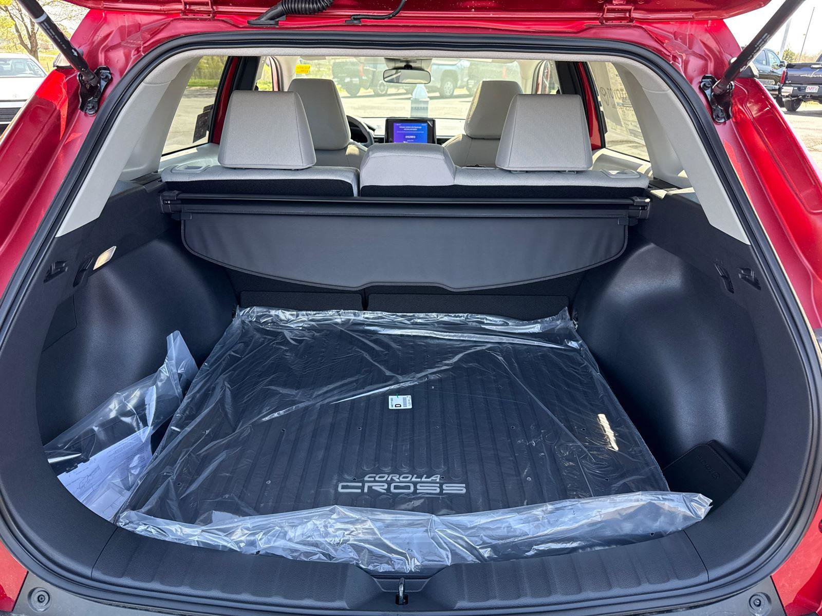 Used 2026 Toyota Corolla Cross LE w/ Moonroof Package AWD/4WD image 7