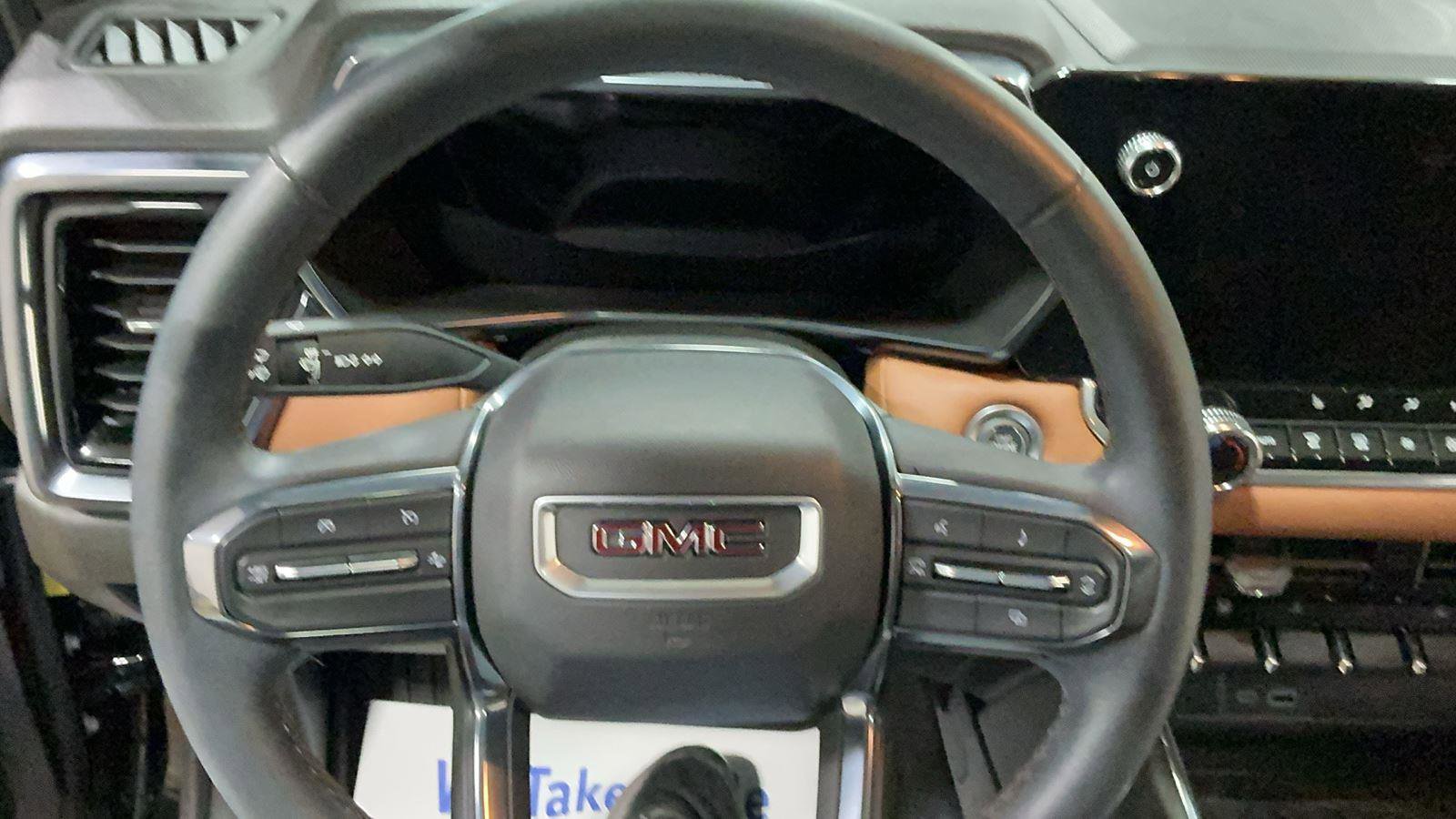 Used 2024 GMC Canyon AT4 w/ Canyon Safety Plus Package image 15