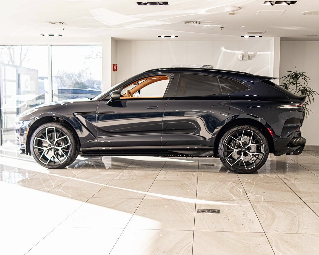 New 2026 Aston Martin DBX 707 AWD/4WD image 6