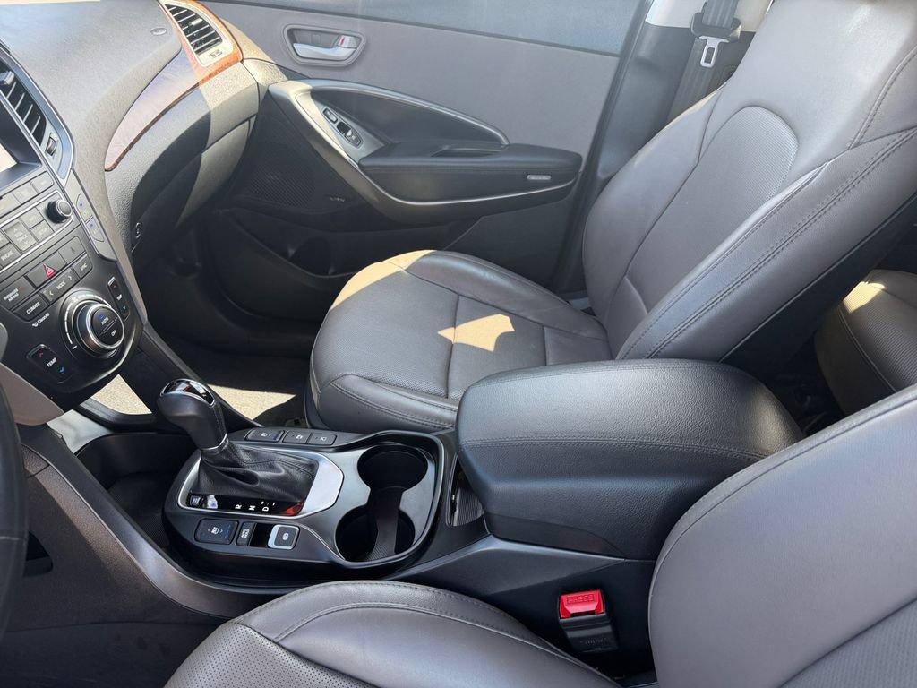 Used 2018 Hyundai Santa Fe Sport w/ 2.0T Ultimate Tech Package 05 FWD image 12