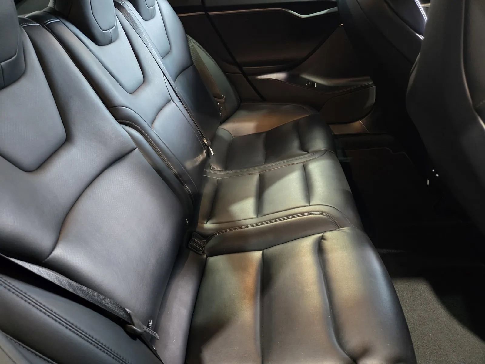 Used 2019 Tesla Model S Long Range AWD/4WD image 9