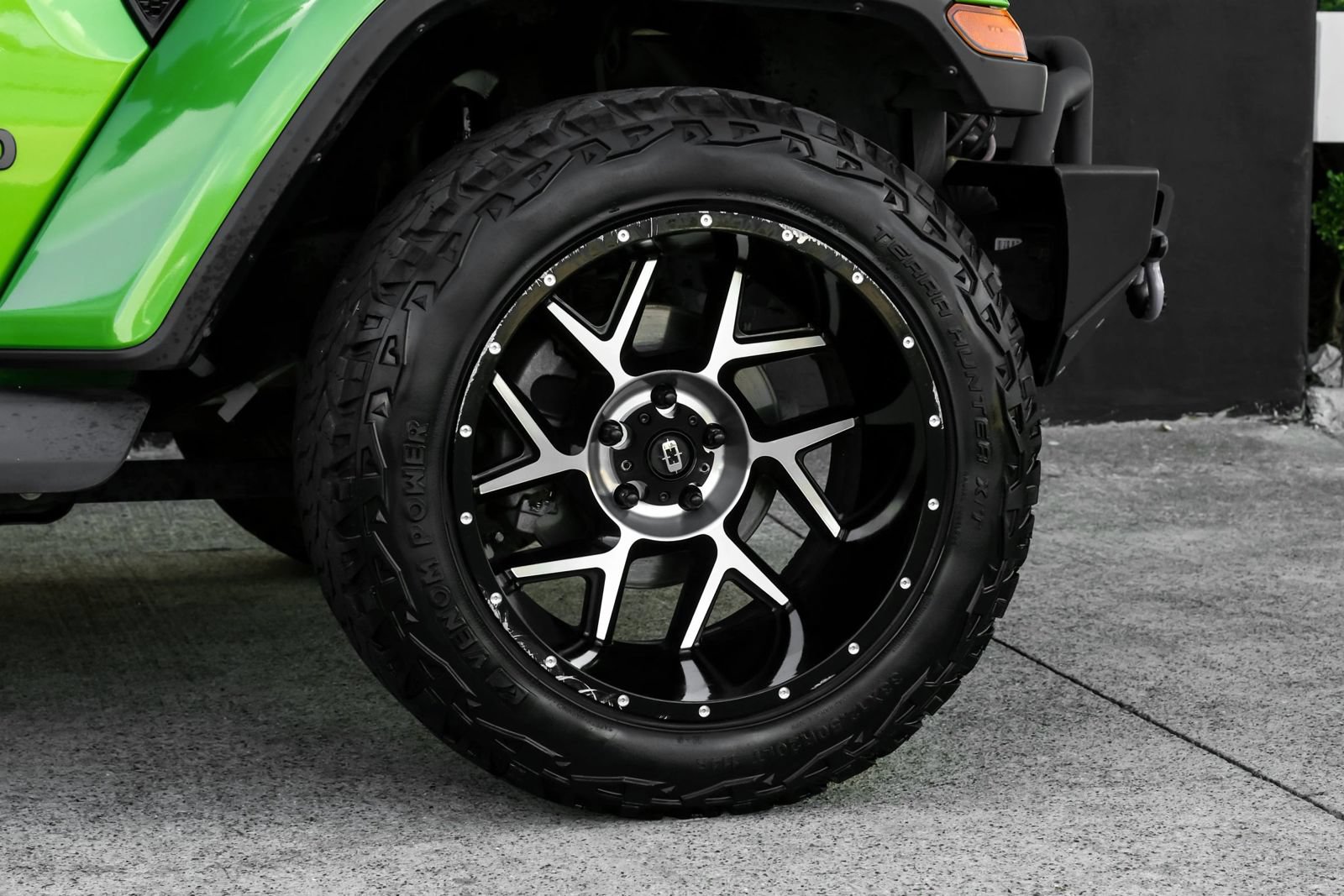 Used 2019 Jeep Wrangler Unlimited Sahara AWD/4WD image 53