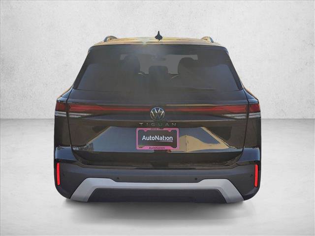 Used 2026 Volkswagen Tiguan S FWD image 8
