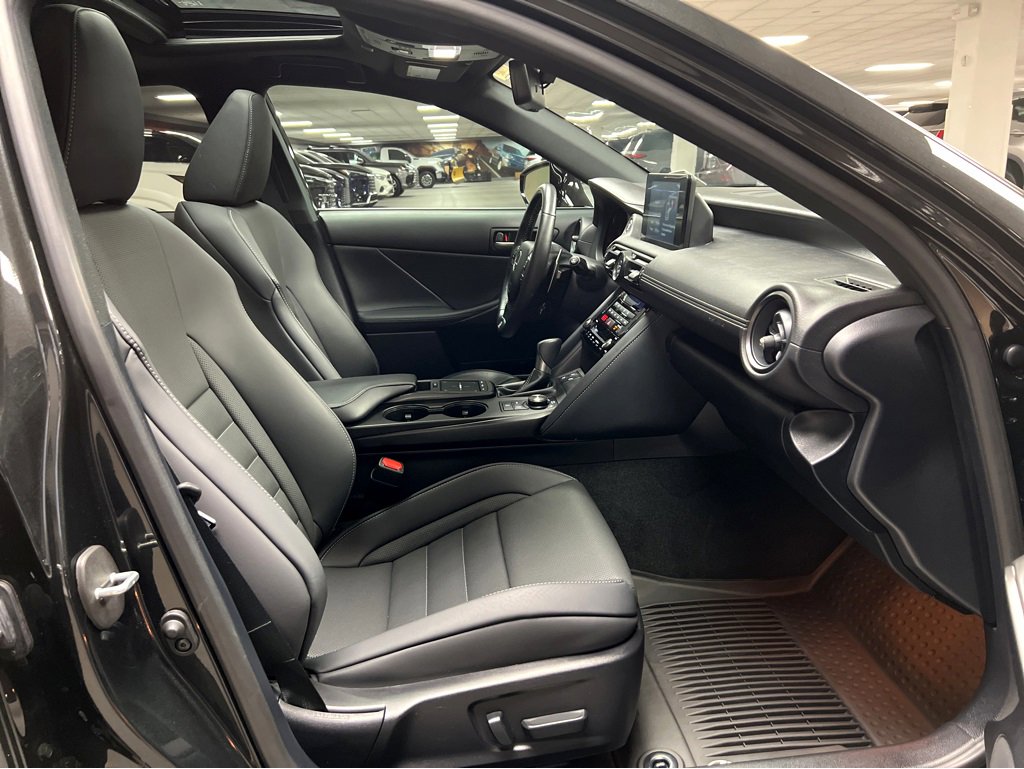Certified 2024 Lexus IS 350 F Sport image 33