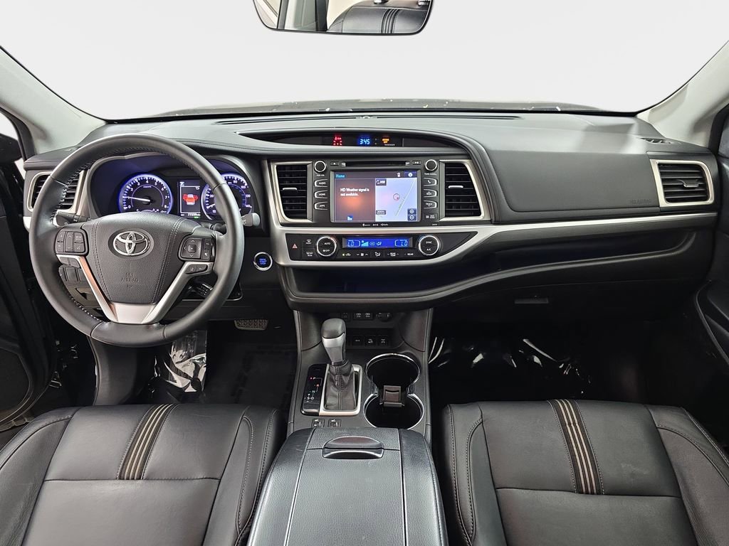 Used 2017 Toyota Highlander SE image 14