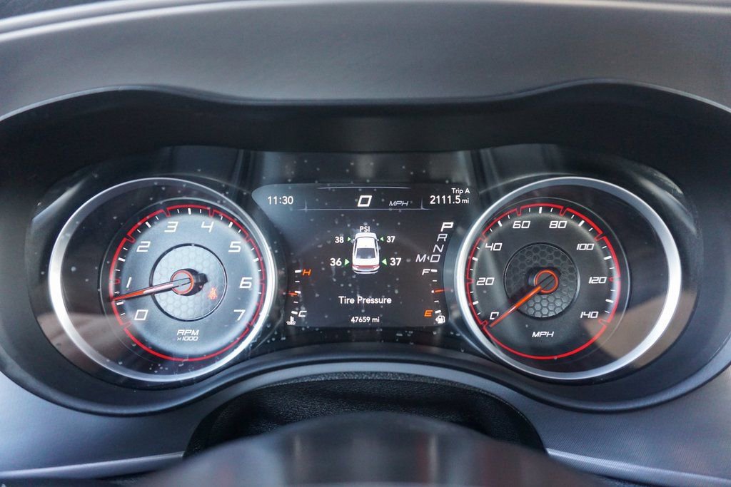 Used 2023 Dodge Charger SXT image 5