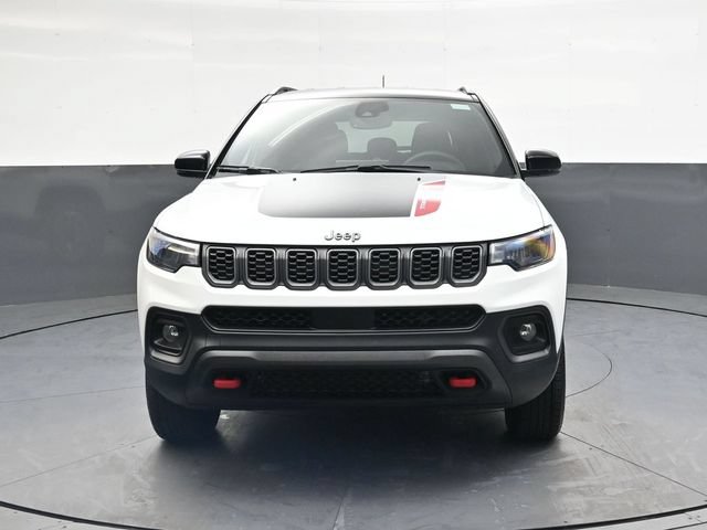 Used 2025 Jeep Compass Trailhawk AWD/4WD image 10