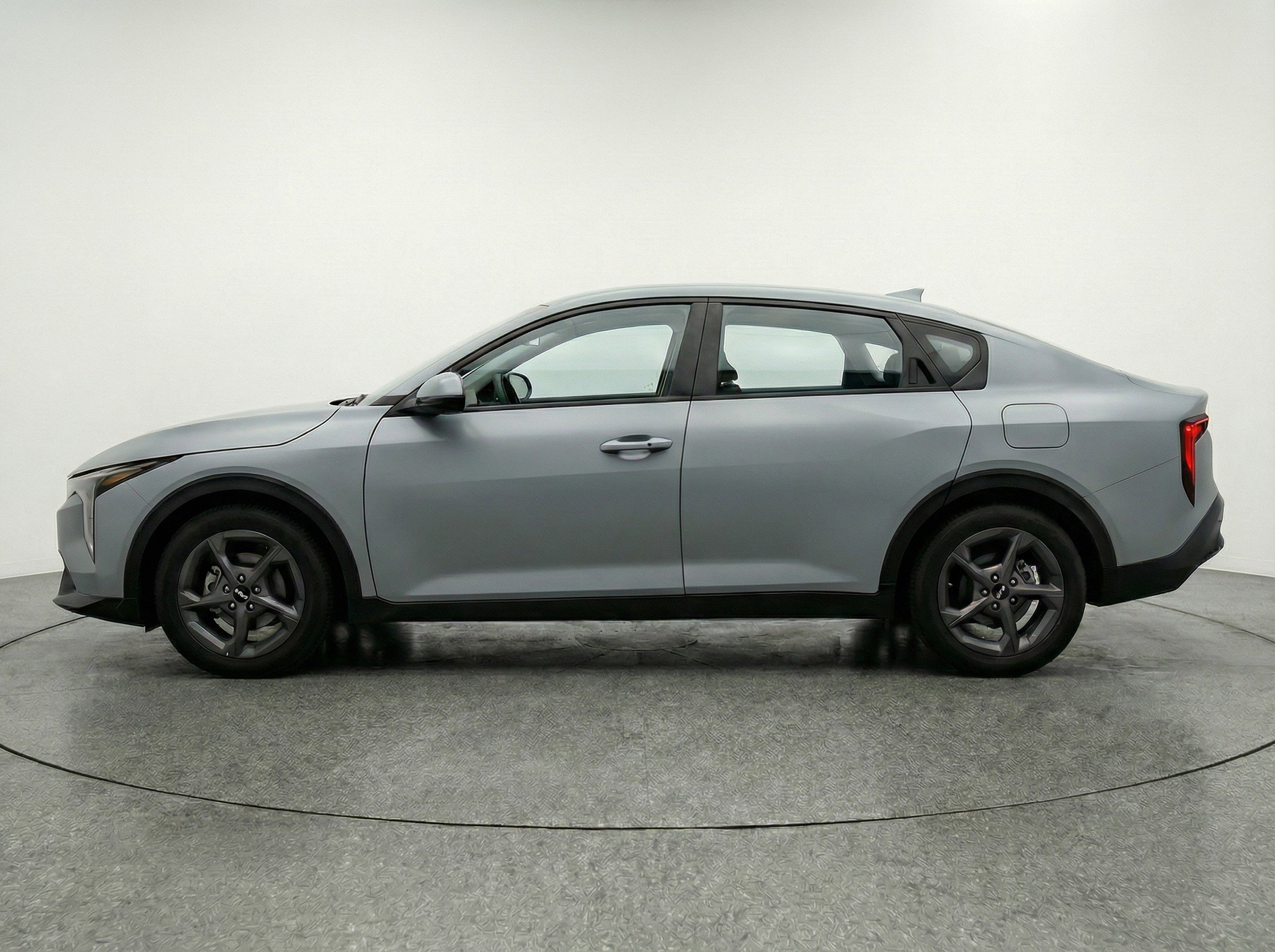Used 2025 Kia K4 FWD image 5