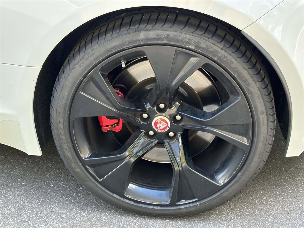 Used 2023 Jaguar F-TYPE Coupe image 8