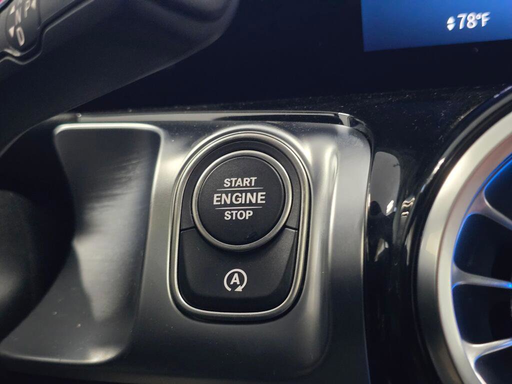 New 2026 Mercedes-Benz GLB 250 4MATIC image 39
