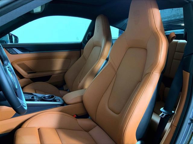 Used 2026 Porsche 911 Carrera image 5