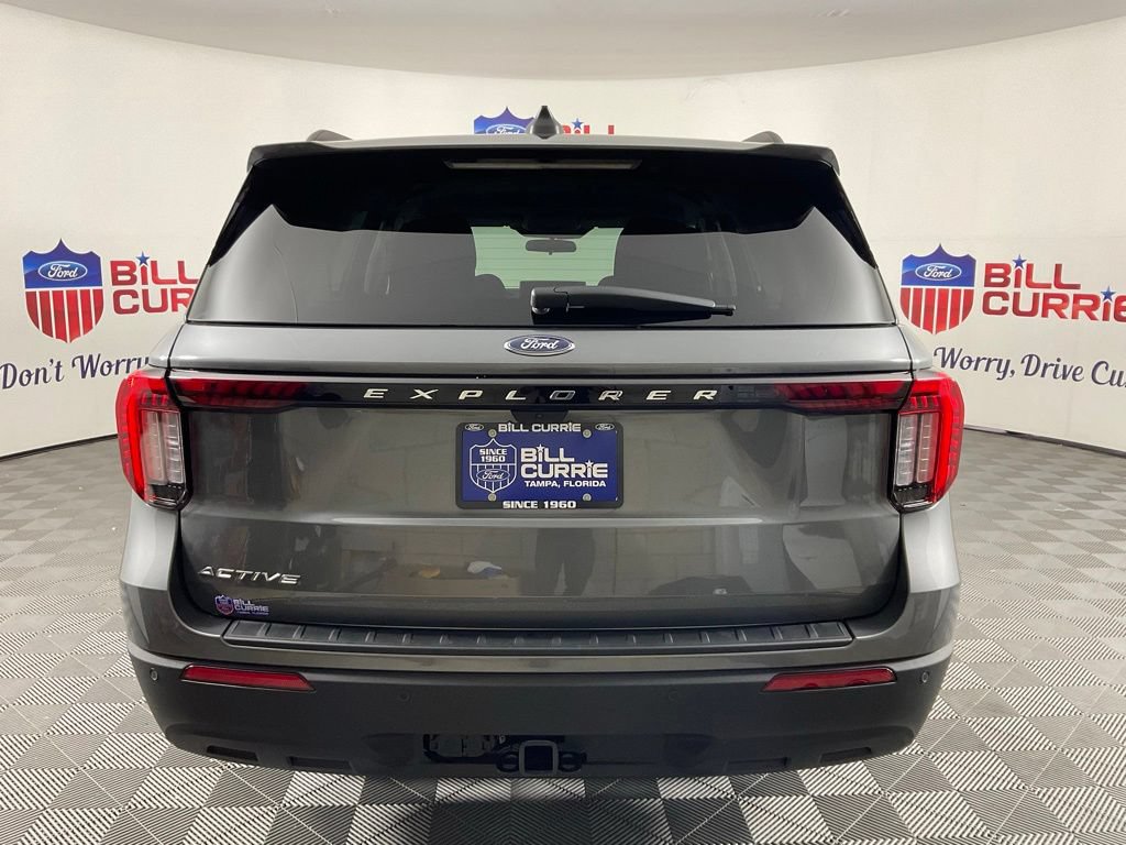 New 2026 Ford Explorer Active RWD image 4