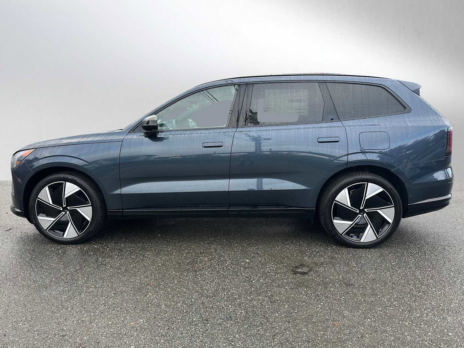 New 2025 Volvo EX90 Ultra w/ Protection Package Premier image 6