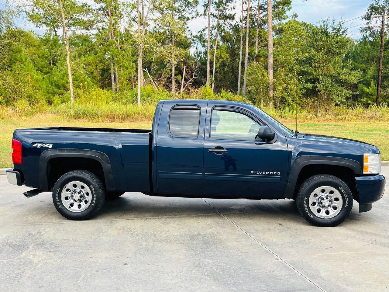 Used 2011 Chevrolet Silverado 1500 LS image 6