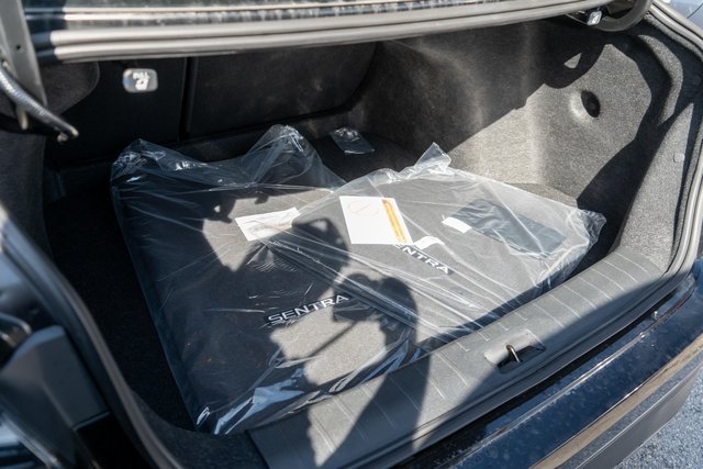 New 2027 Nissan Sentra SV w/ SV Convenience Package FWD image 8