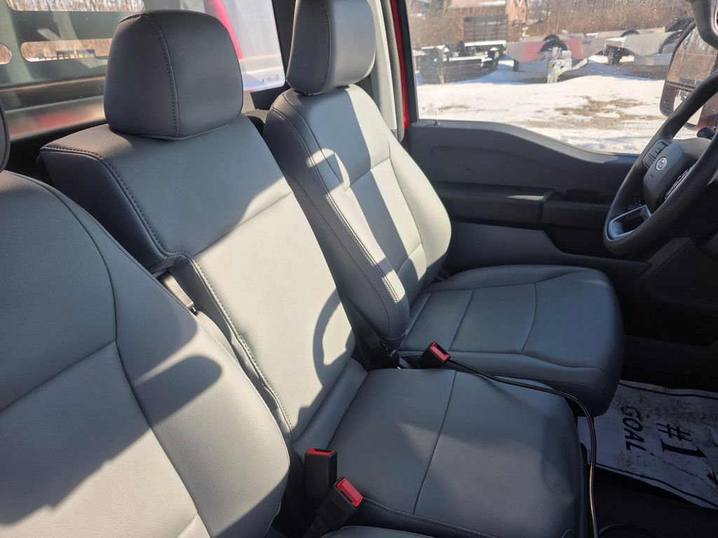 New 2025 Ford F350 XL w/ XL Chrome Package image 31