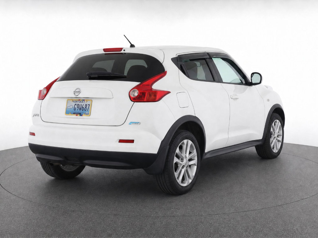 Used 2013 Nissan Juke S FWD image 5