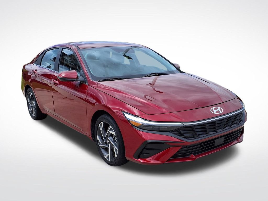 Used 2024 Hyundai Elantra Limited FWD image 3