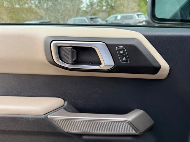 Used 2023 Ford Bronco Wildtrak image 16