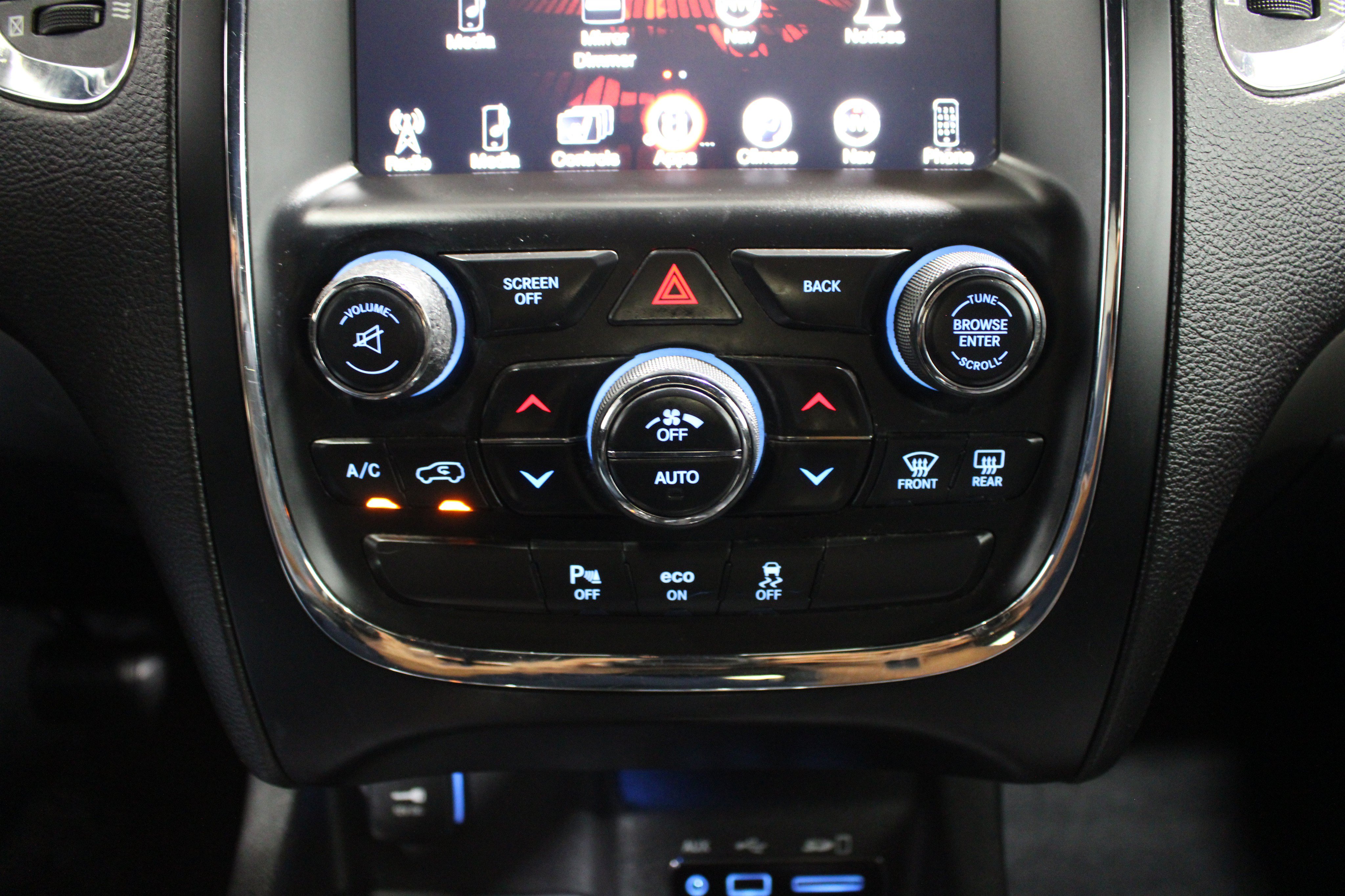 Used 2014 Dodge Durango R/T w/ Premium Nappa Leather Group RWD image 17