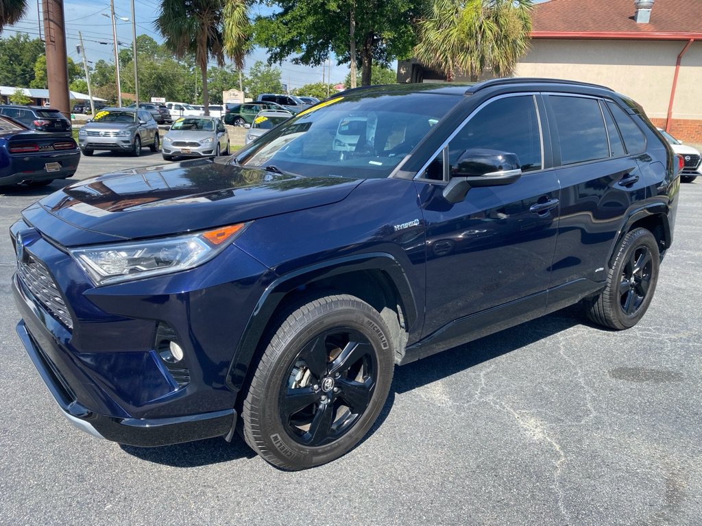 Used 2020 Toyota RAV4 XSE w/ XSE Grade Weather Package