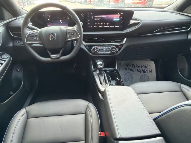 Used 2025 Buick Envista Sport Touring w/ Convenience I Package FWD image 23