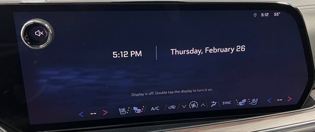 Used 2025 Chevrolet Suburban Premier image 34