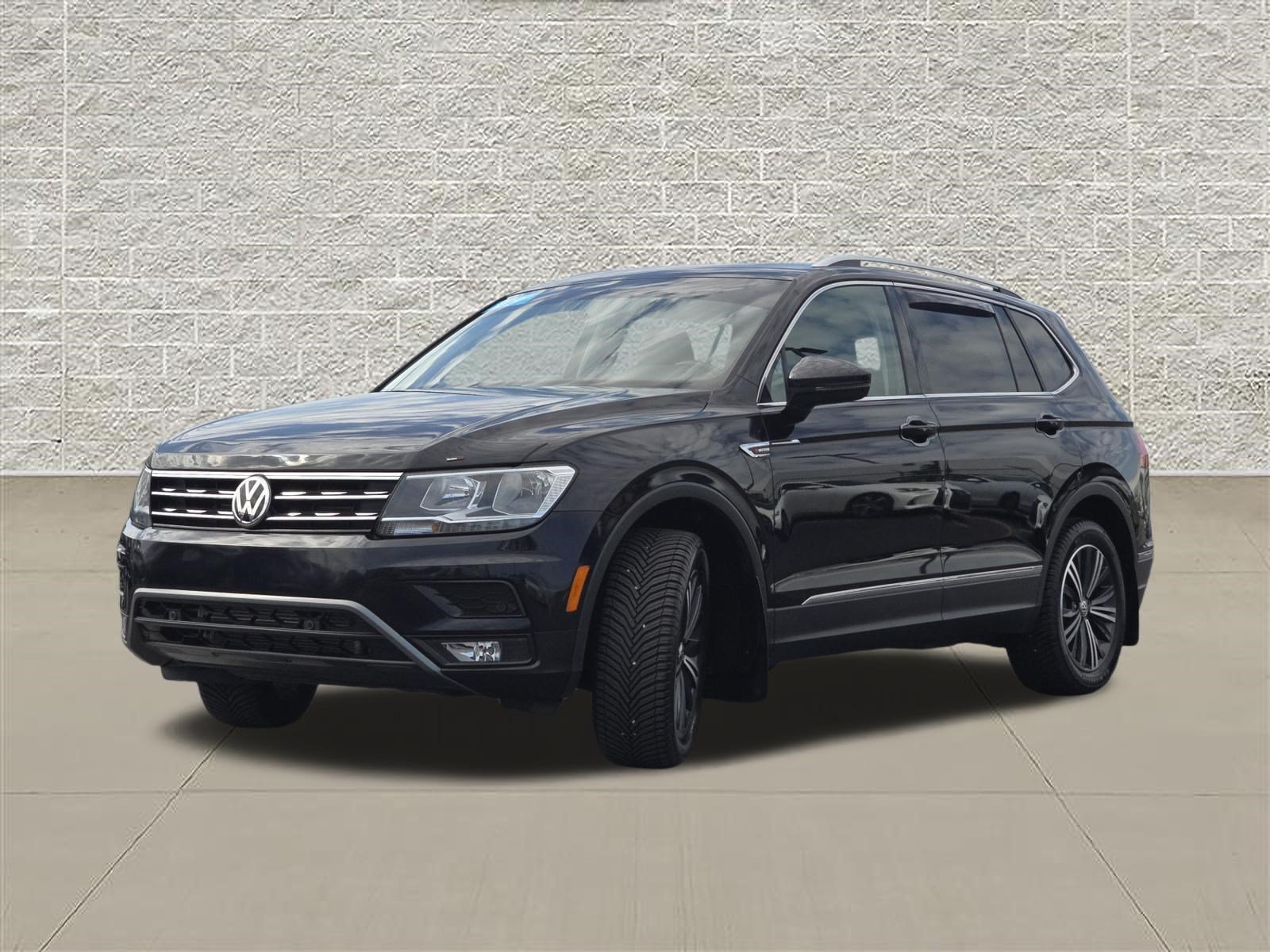 Used 2019 Volkswagen Tiguan SEL AWD/4WD image 3