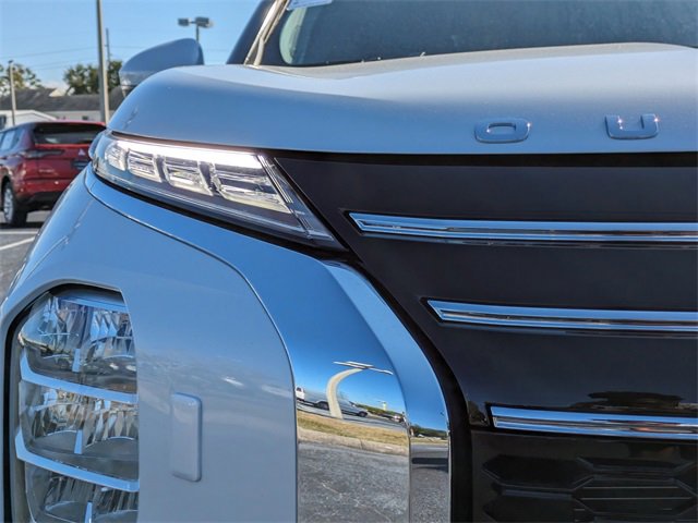 New 2025 Mitsubishi Outlander SE image 10