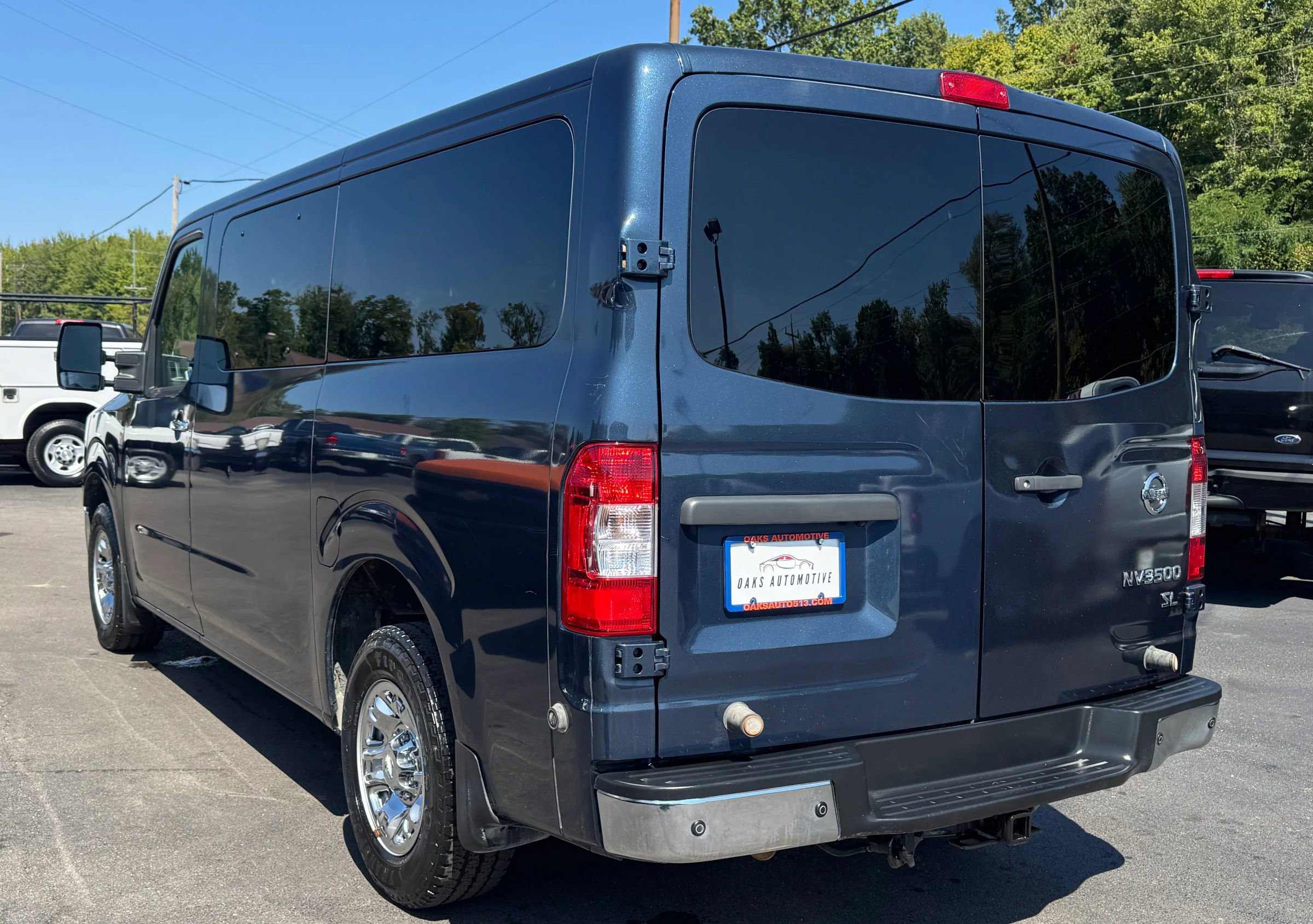 Used 2020 Nissan NV 3500 SL RWD image 7