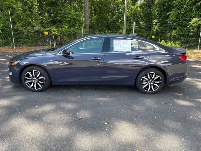 Used 2025 Chevrolet Malibu RS FWD image 2