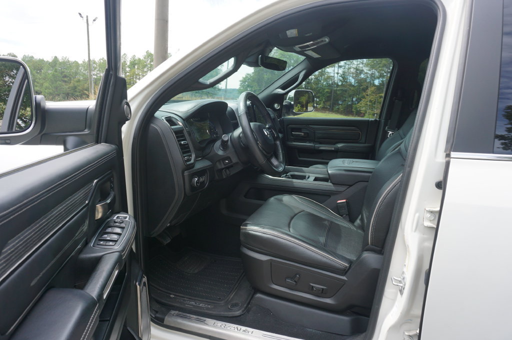 Used 2020 RAM 2500 Limited RWD image 2
