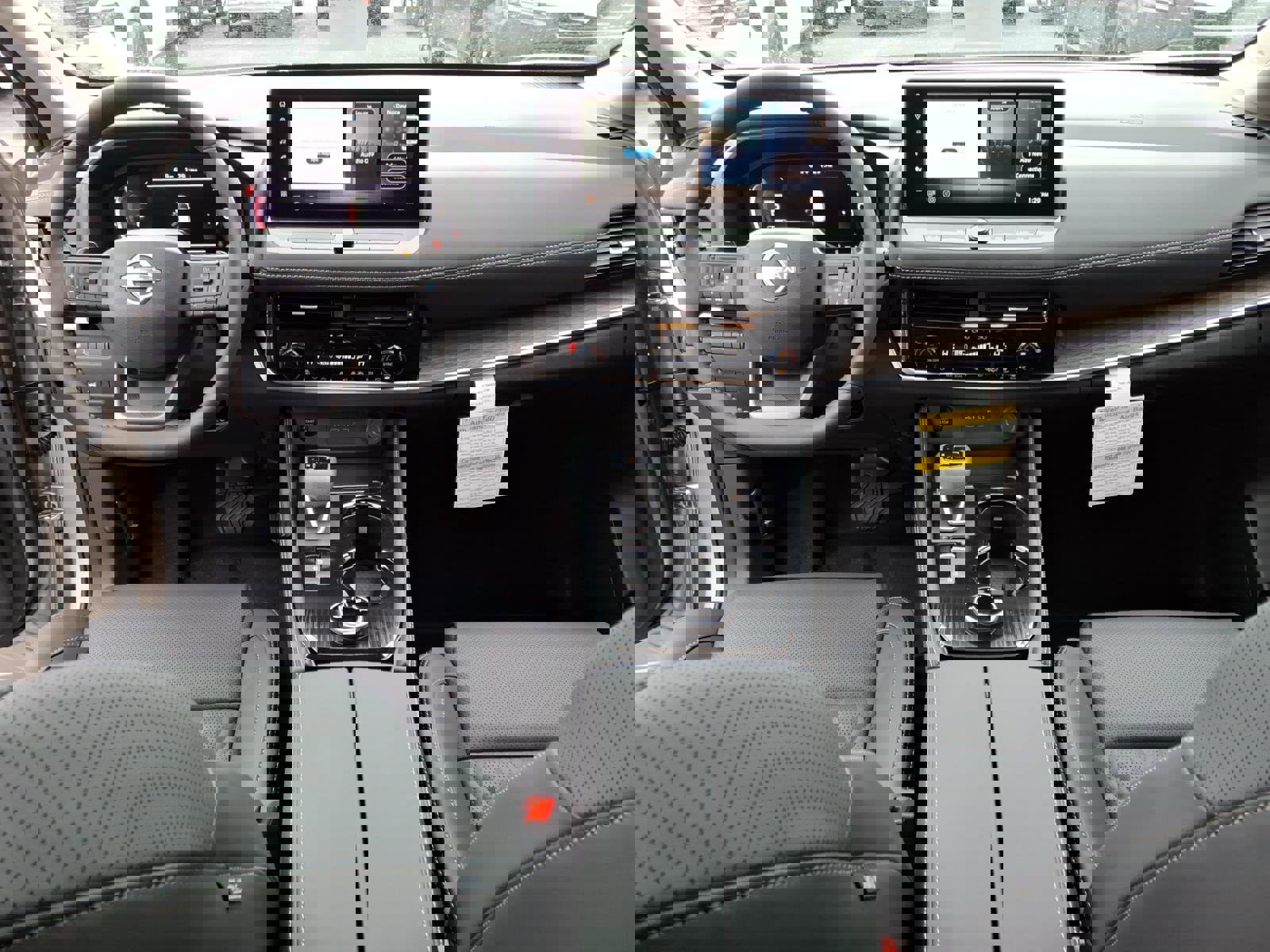 New 2026 Nissan Rogue Platinum w/ Platinum Premium Package image 7