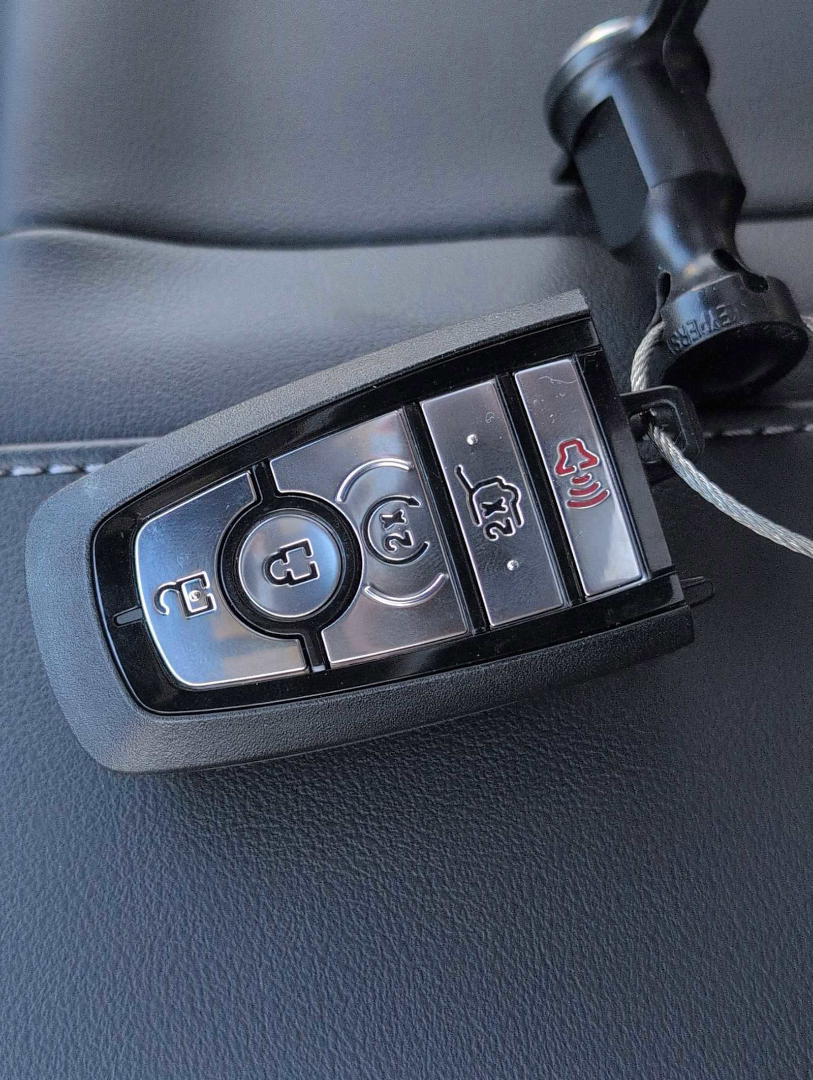 New 2025 Ford Expedition Max Platinum w/ Stealth Performance Package image 27